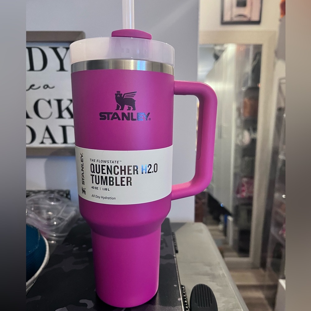 BNTW Stanley 40oz Quencher H2.0